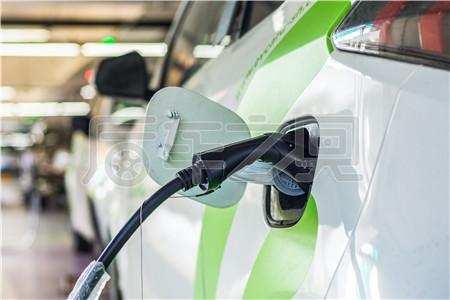 明年1月1日起，車輛購置稅將再改！準備買車司機要注意啦！